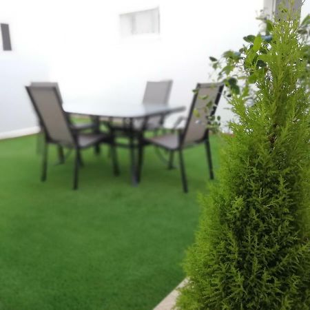 Apartamento Villamartin, Tranquilo Y Con Parking โกนิล เด ลาฟรอนเตรา ภายนอก รูปภาพ
