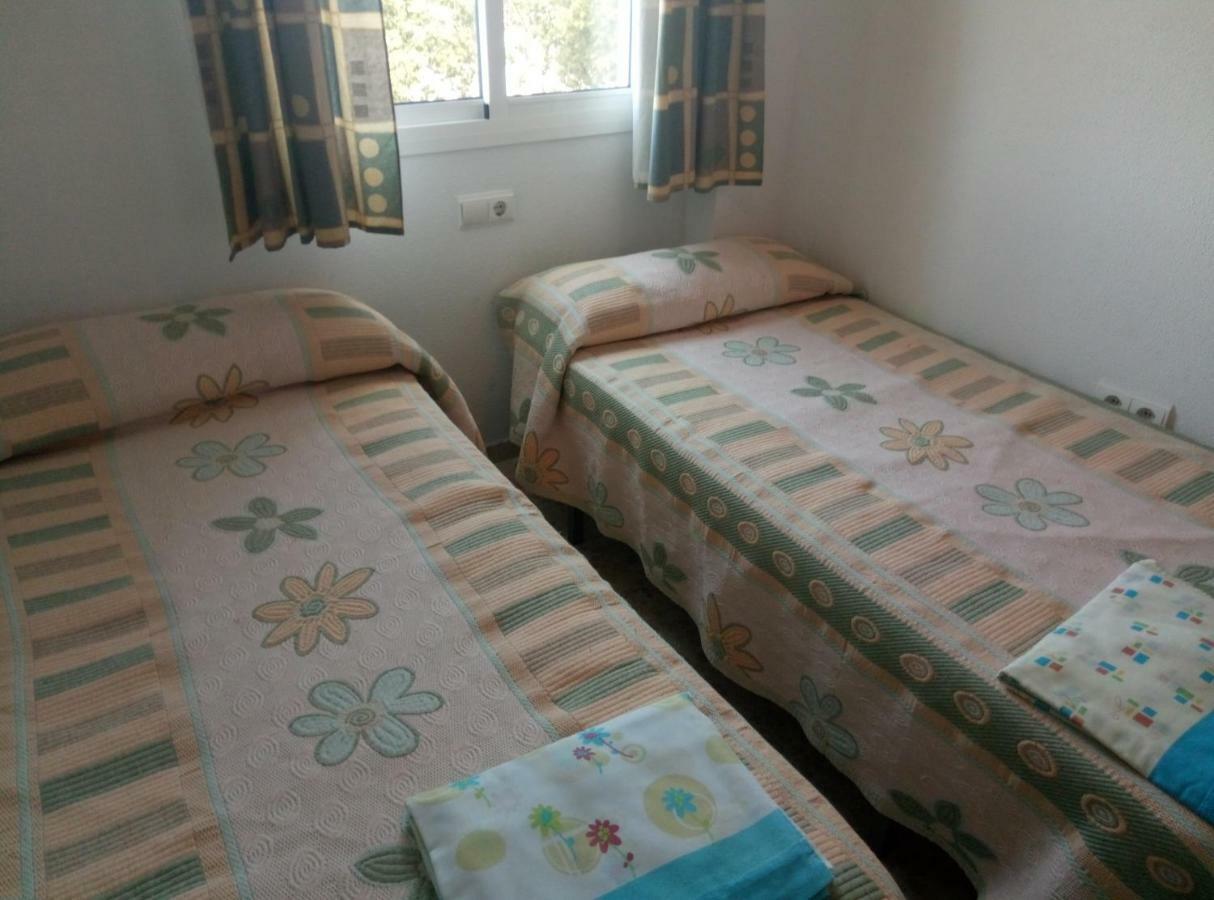 Apartamento Villamartin, Tranquilo Y Con Parking โกนิล เด ลาฟรอนเตรา ภายนอก รูปภาพ