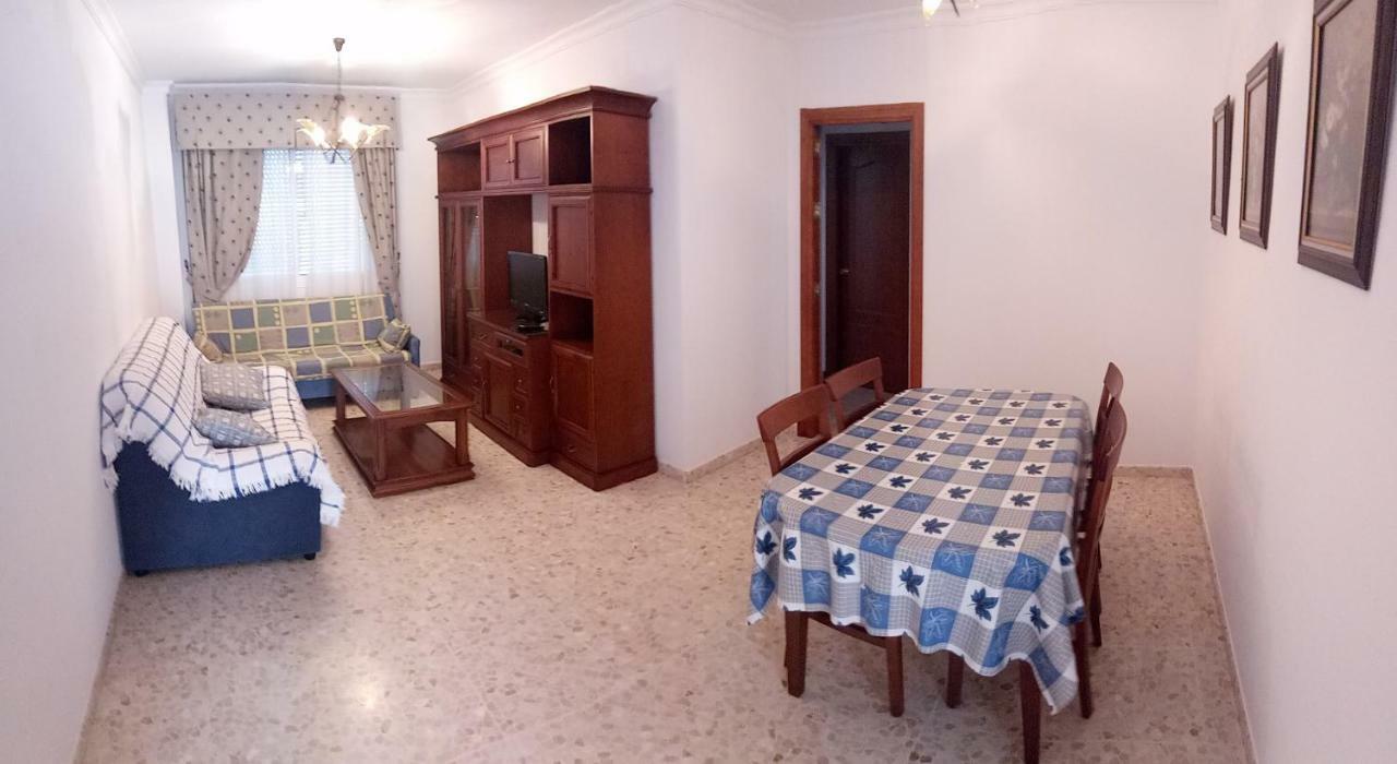 Apartamento Villamartin, Tranquilo Y Con Parking โกนิล เด ลาฟรอนเตรา ภายนอก รูปภาพ