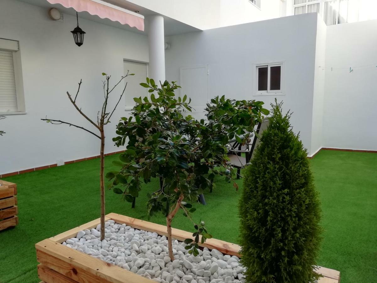 Apartamento Villamartin, Tranquilo Y Con Parking โกนิล เด ลาฟรอนเตรา ภายนอก รูปภาพ